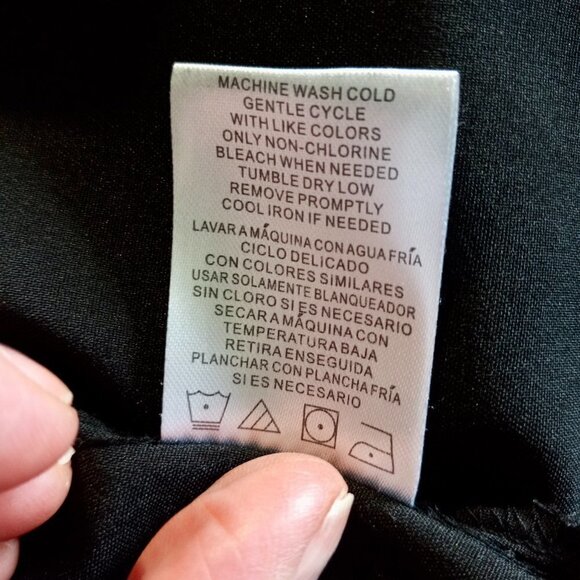 Kathy Che  Blouse  Women's Long Sleeve Roll Tab  BLACK Button Front V-Neck - Picture 6 of 12